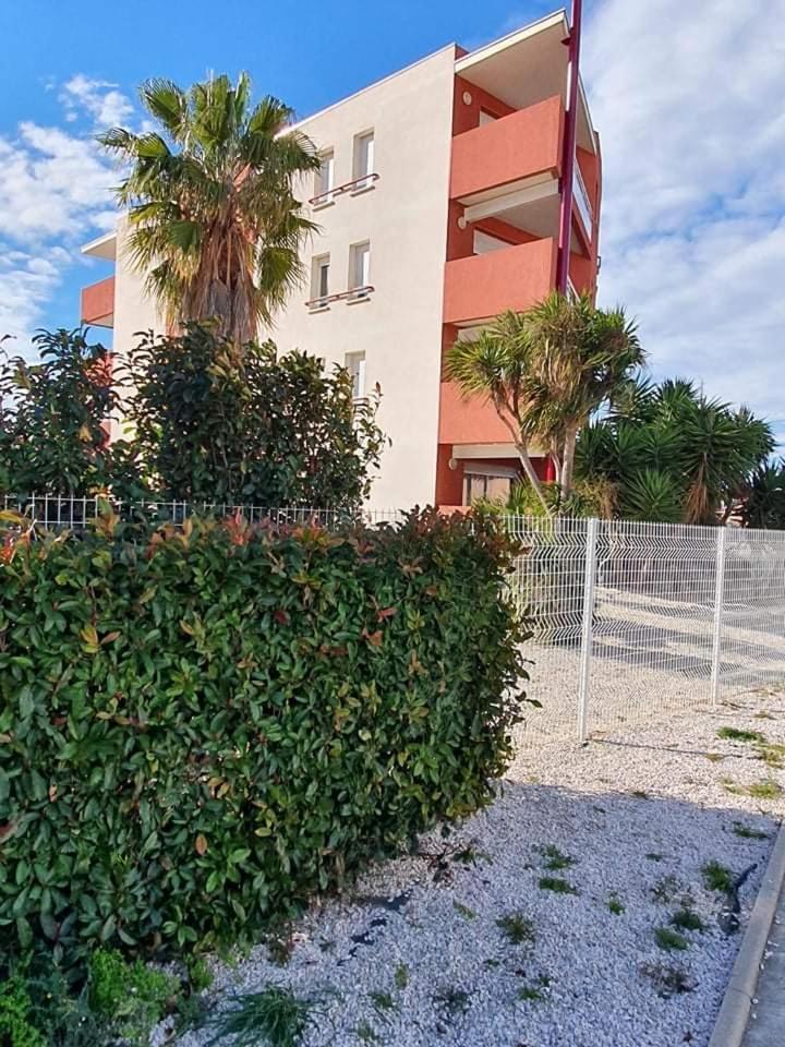 Logement Entier, Calme, Hyper Equipe Saint-Laurent-de-la-Salanque Esterno foto